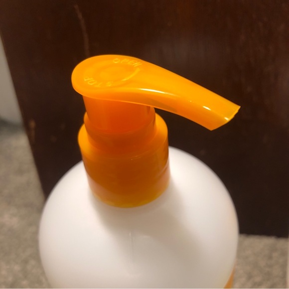 X2 Arm & Hammer Essentials Liquid Hand Soap FRESH LEMON w/ Baking Soda 14oz - Picture 6 of 6